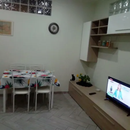 Apartment In Seminterrato Zannone Sabaudia